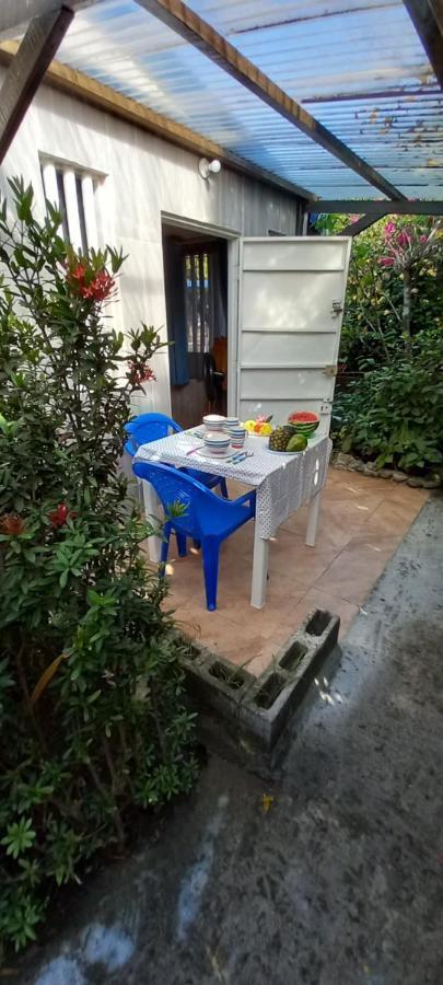 Chambre Independante Chez L'Habitant Parrita Ngoại thất bức ảnh